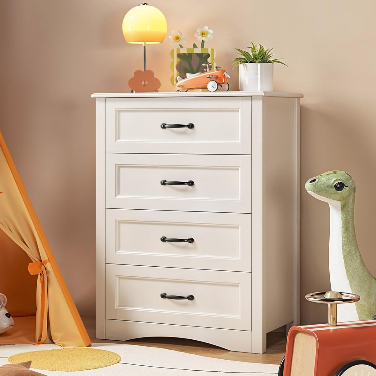 White 4 Drawer Wood Dresser H3517