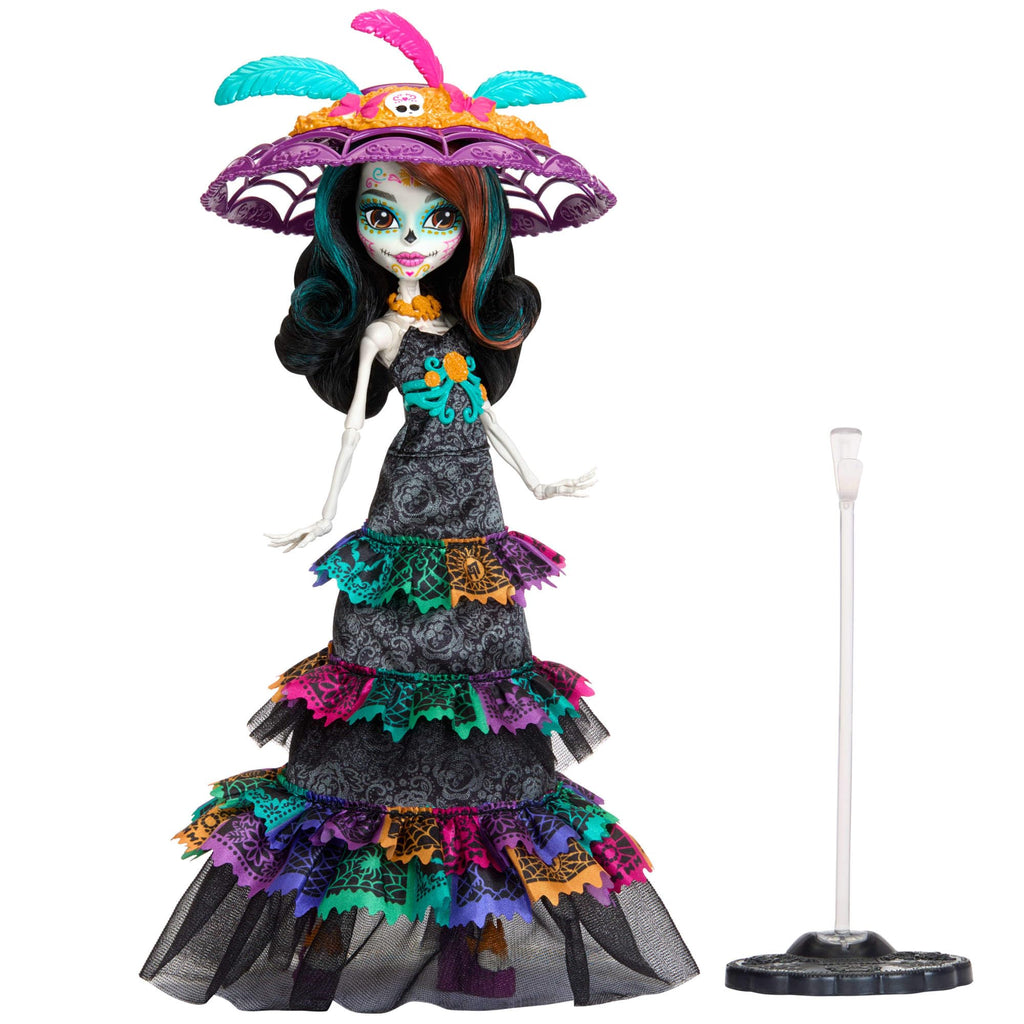 Doll with Hat, Dress, and Displayable Packaging O478